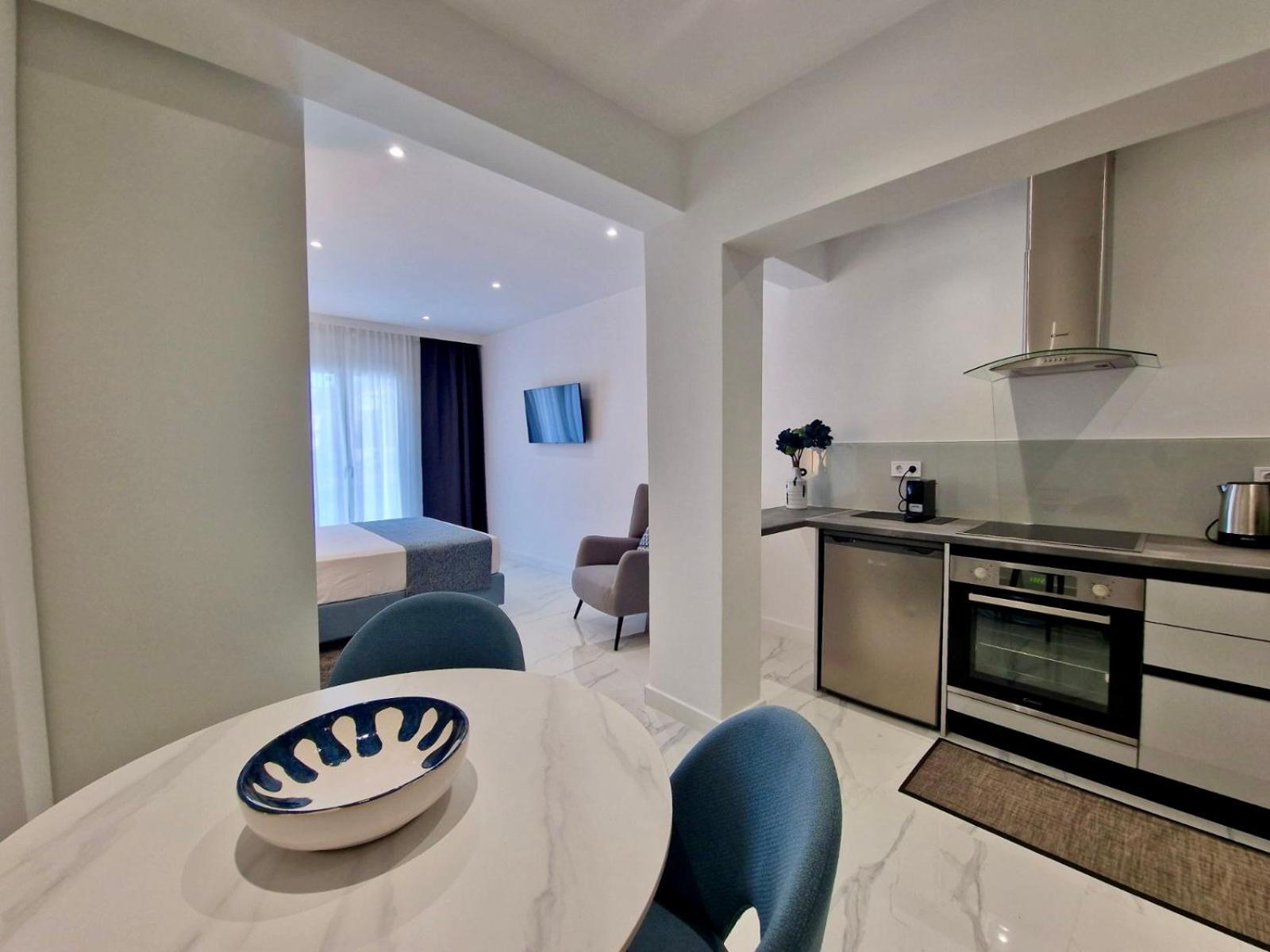 Piazza Apartment *